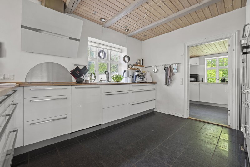 Property image number 2