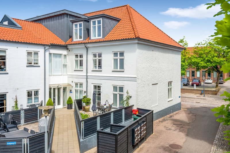 Property image number 2
