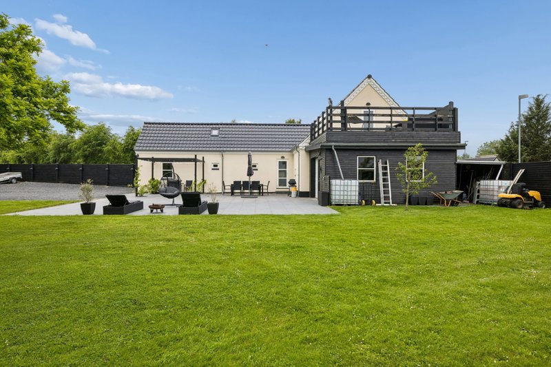 Property image number 2