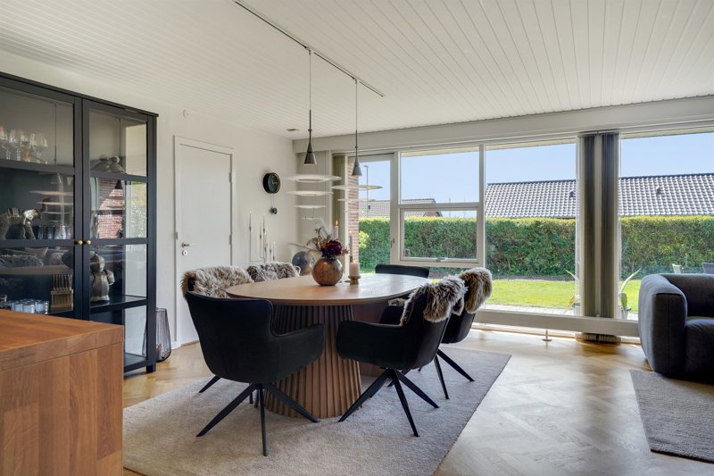 Property image number 8