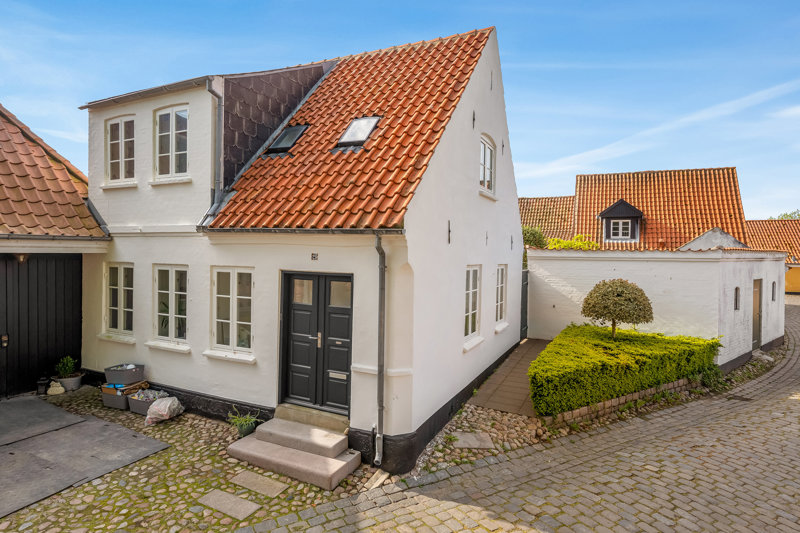 Property image number 3