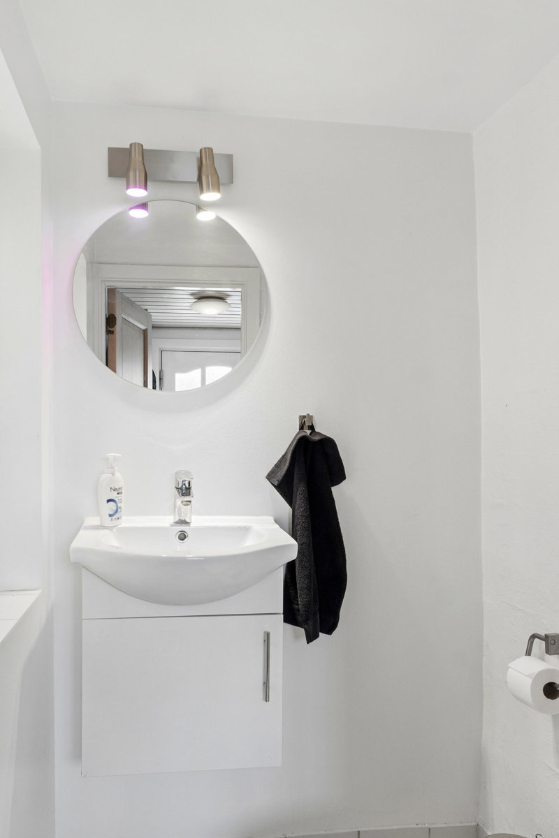 toggle-gallery-image
