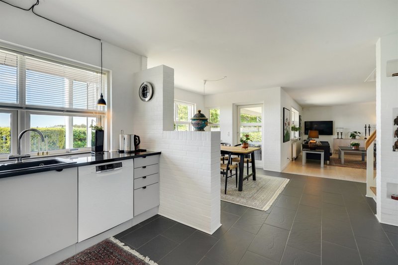 Property image number 6