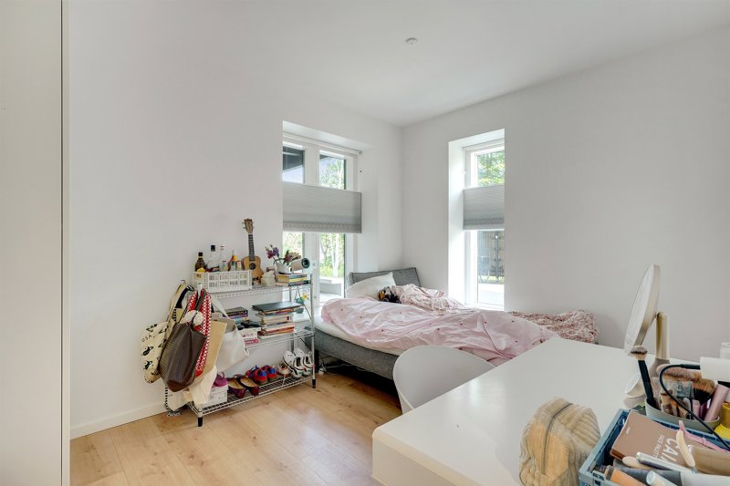 toggle-gallery-image