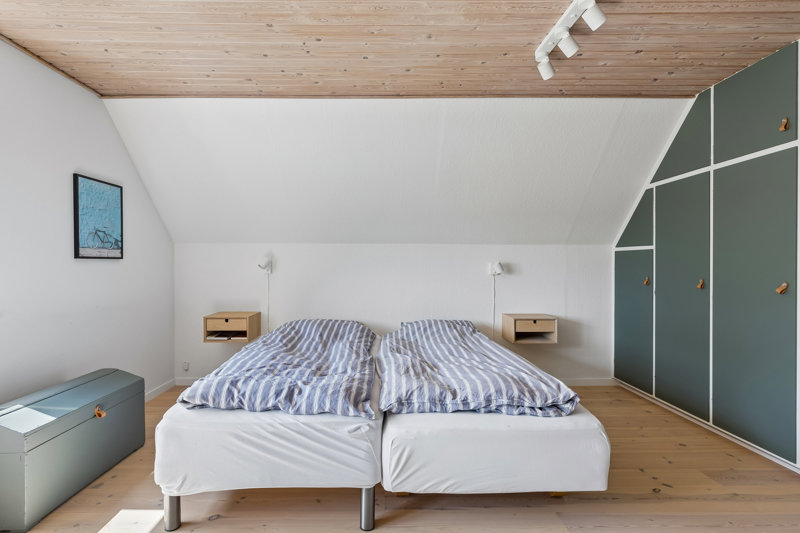 toggle-gallery-image