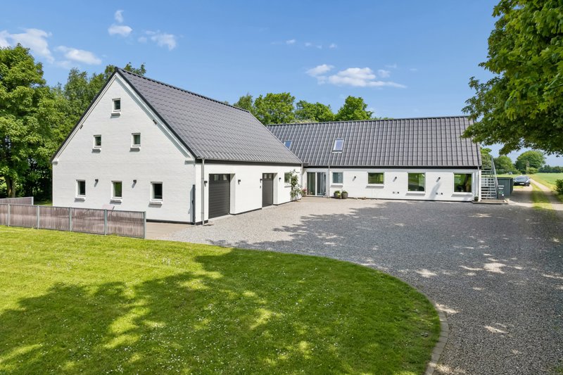 Property image number 2