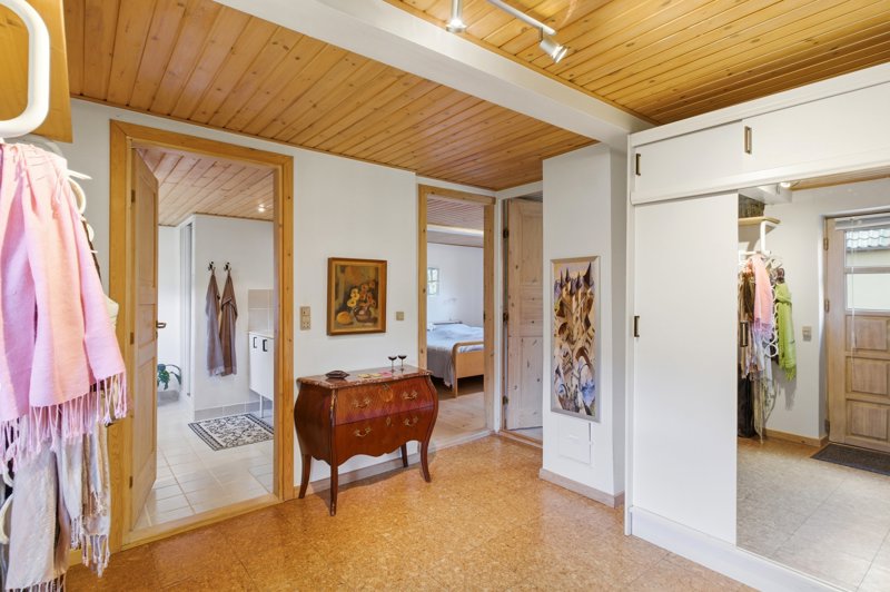 toggle-gallery-image