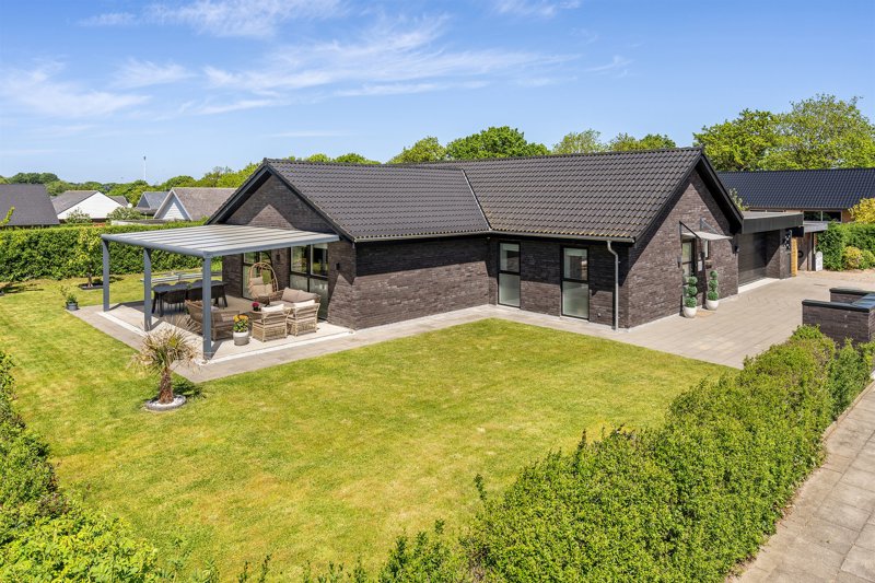 Property image number 1