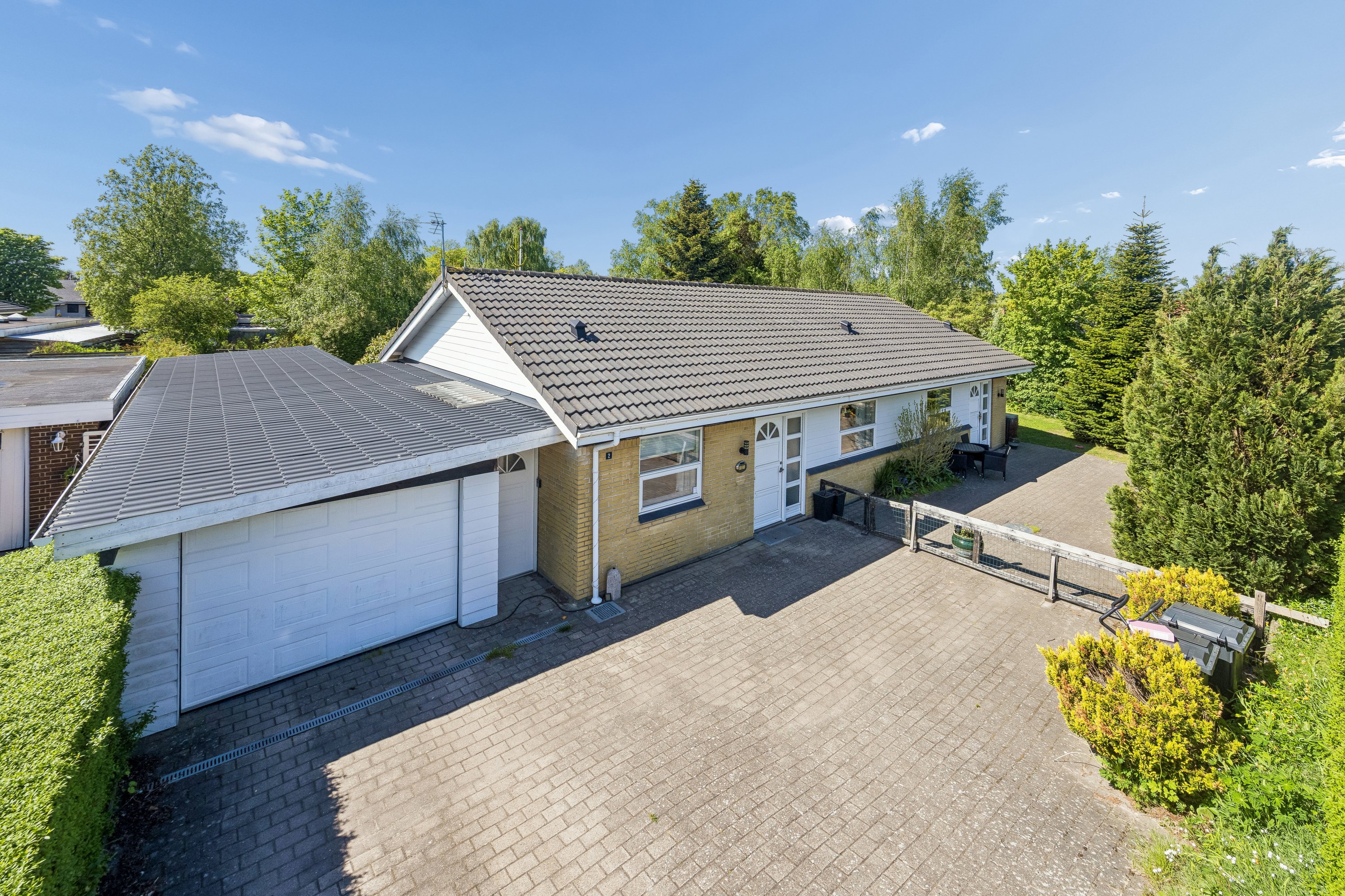 Villa på Granvej 2 9320 Hjallerup.