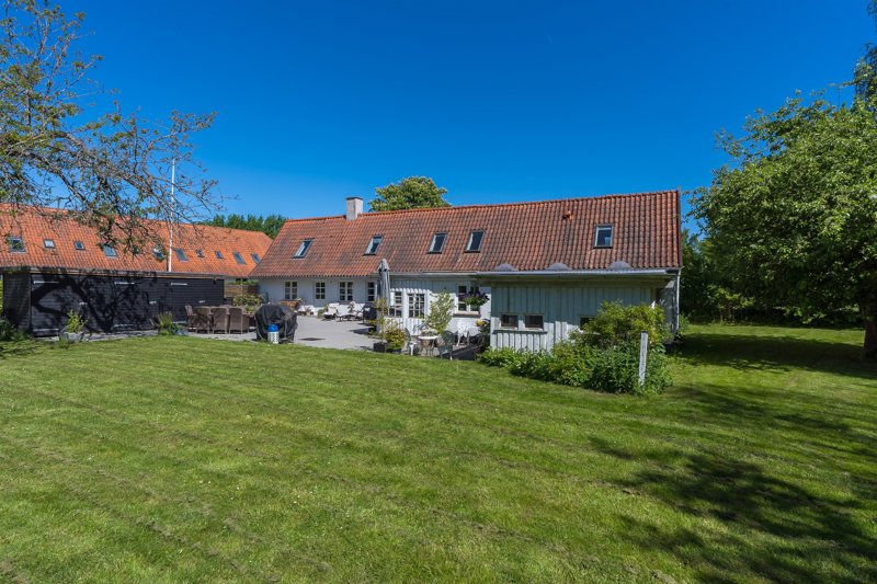 Property image number 2