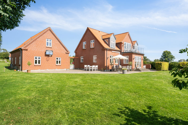 Property image number 2