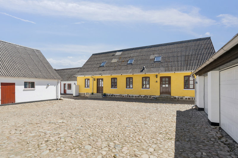 Property image number 2