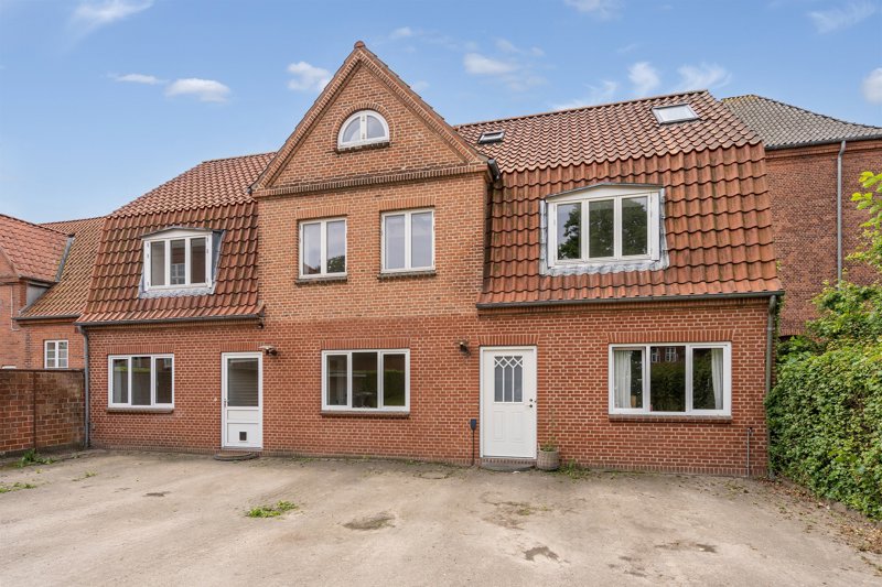 Property image number 2