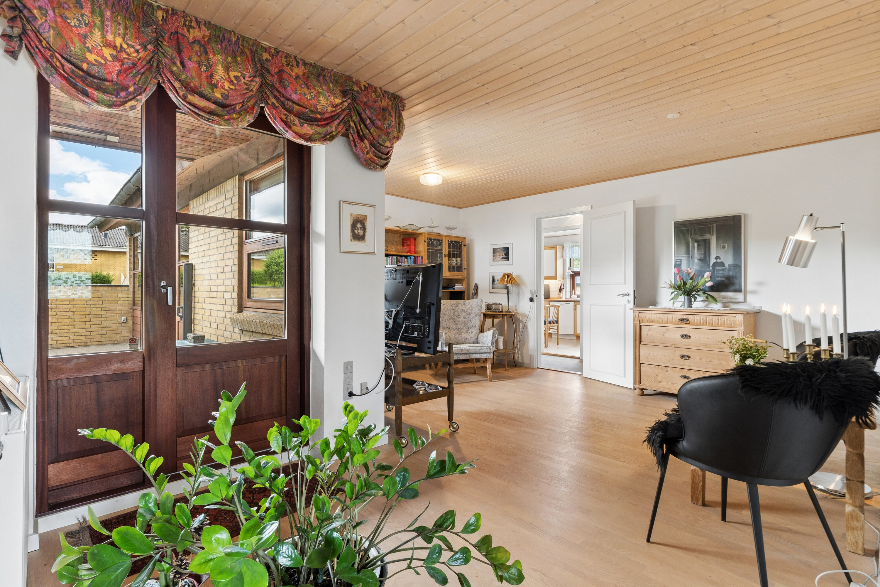 Rummelig familievilla i Klarup - Flere