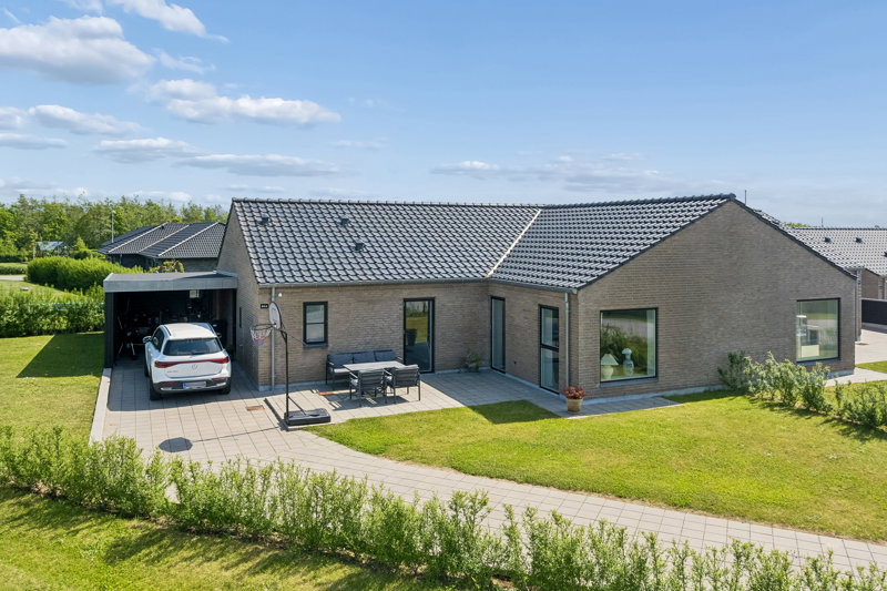 Property image number 1