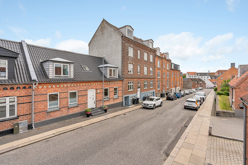 Property image number 2