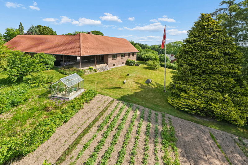 Property image number 2