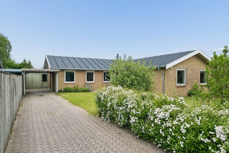 Property image number 2