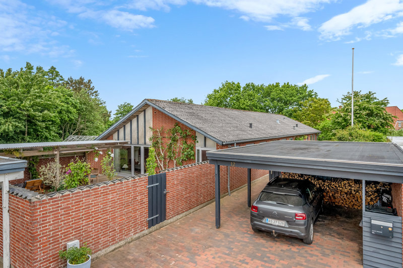 Property image number 2