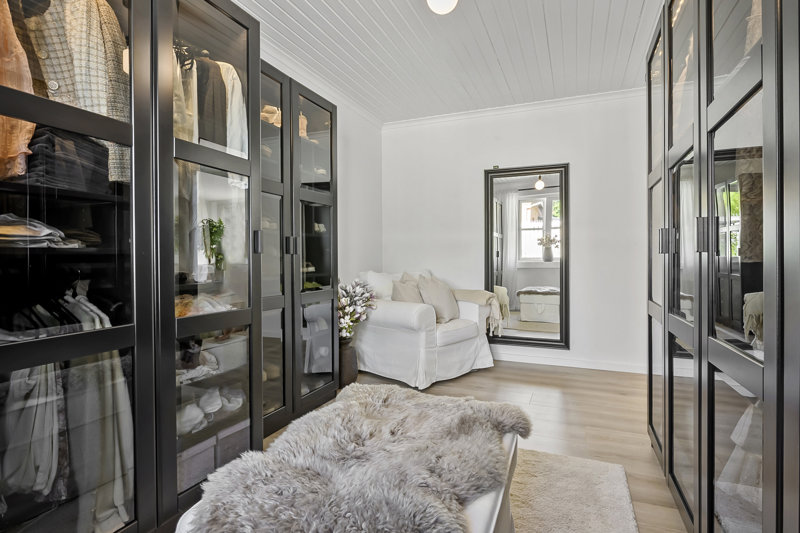 toggle-gallery-image