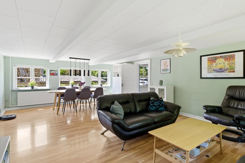 Property image number 8