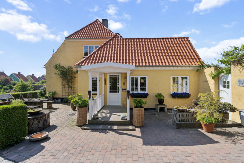 Property image number 2