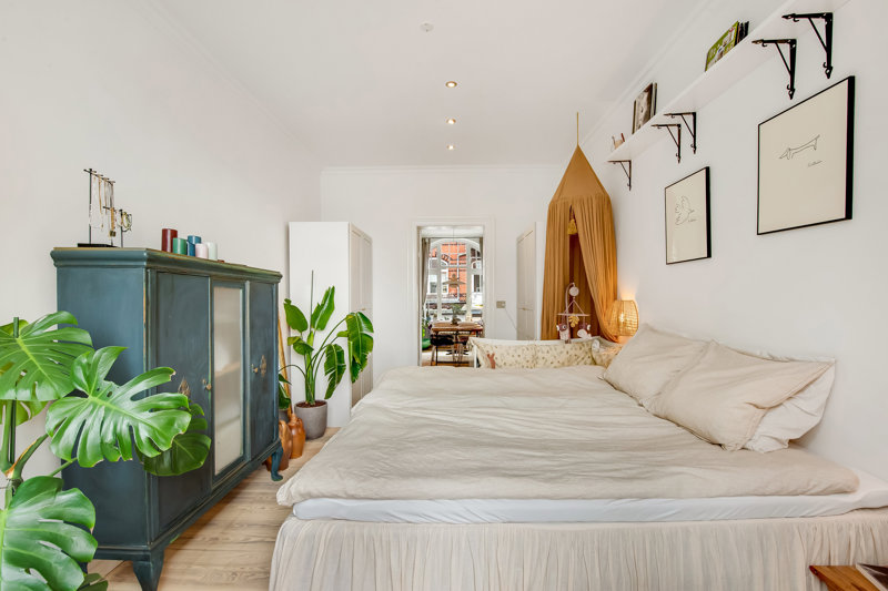 toggle-gallery-image