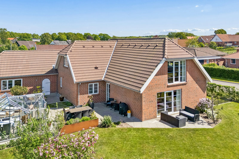 Property image number 2