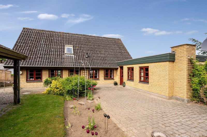 Property image number 2