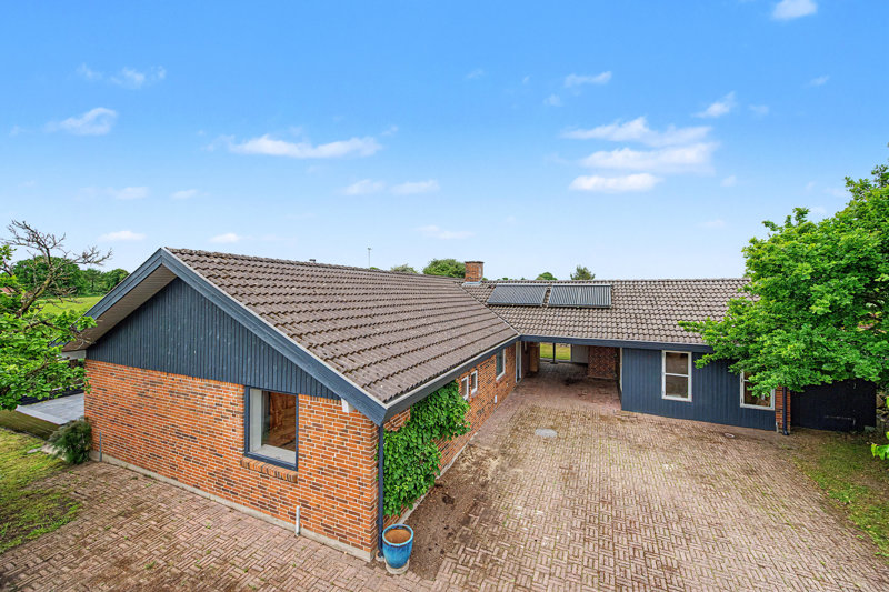 Property image number 2