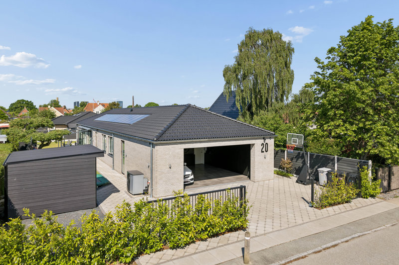 Property image number 3