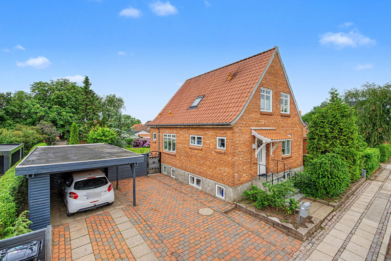 Property image number 2