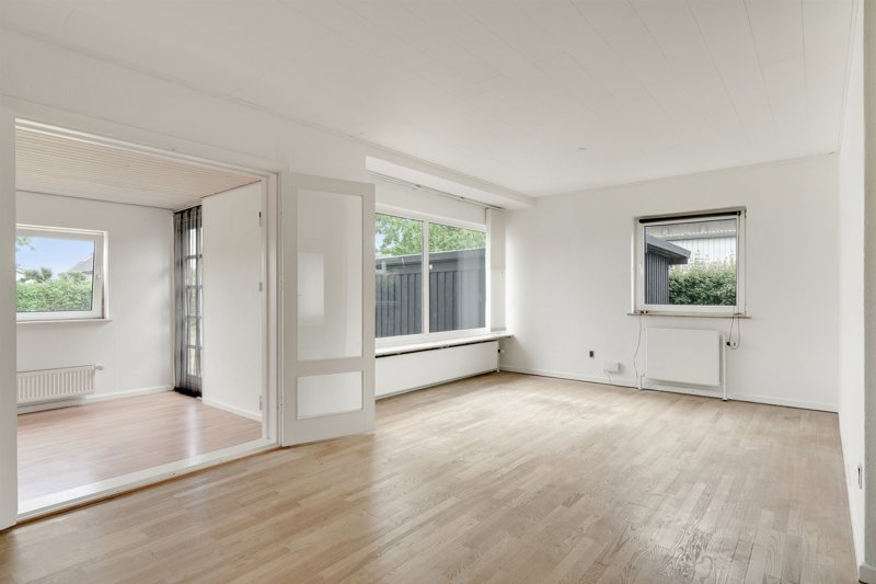 Property image number 8