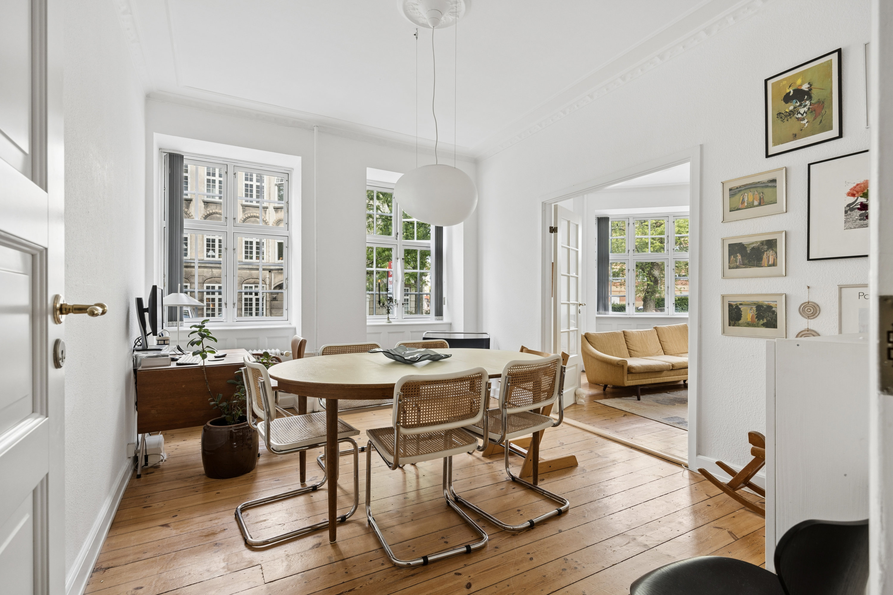 Ejerlejlighed på Howitzvej 59, 0. th 2000 Frederiksberg.