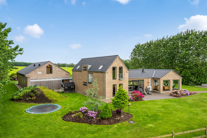 Property image number 2