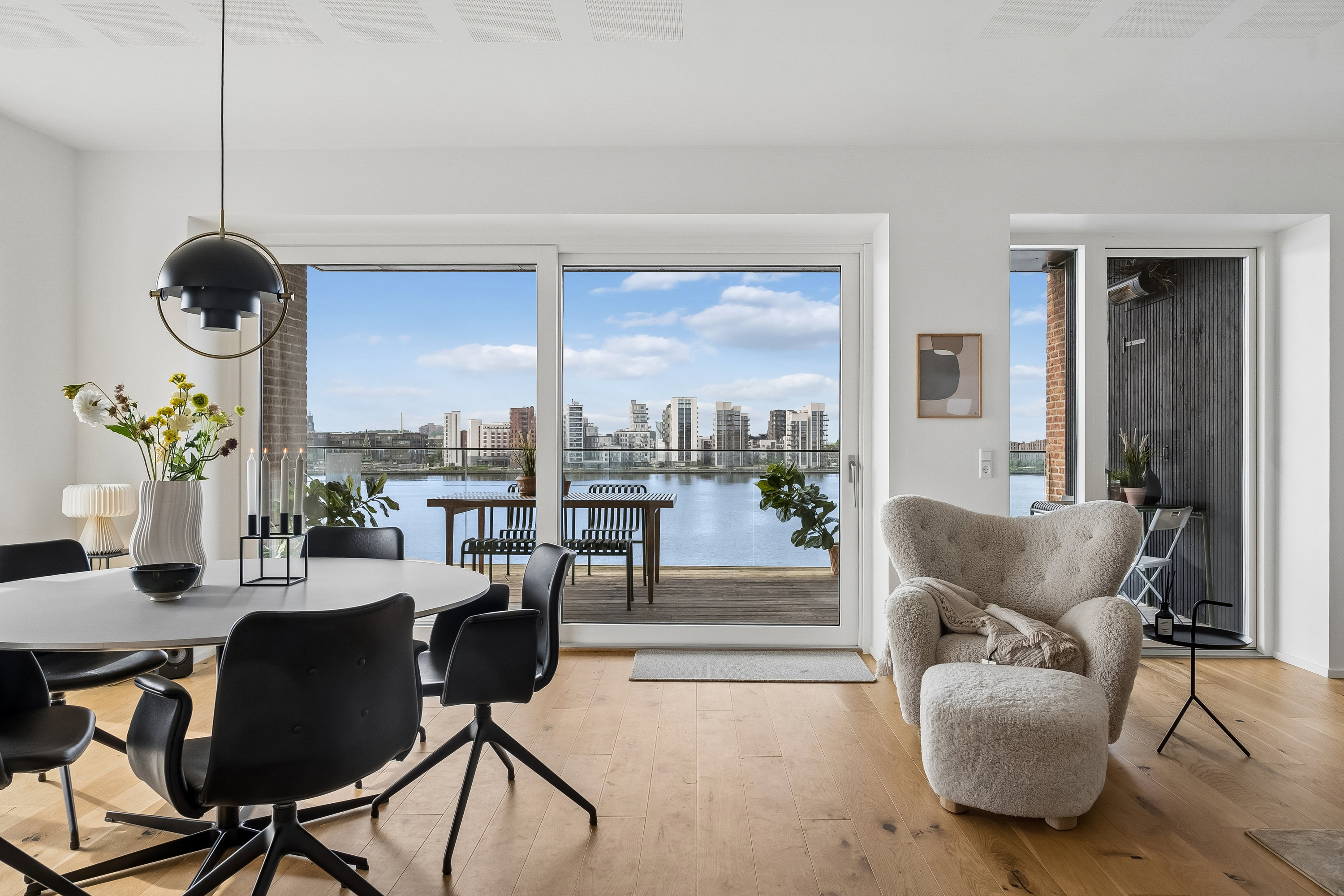 2-roms leilighet, 124 m²