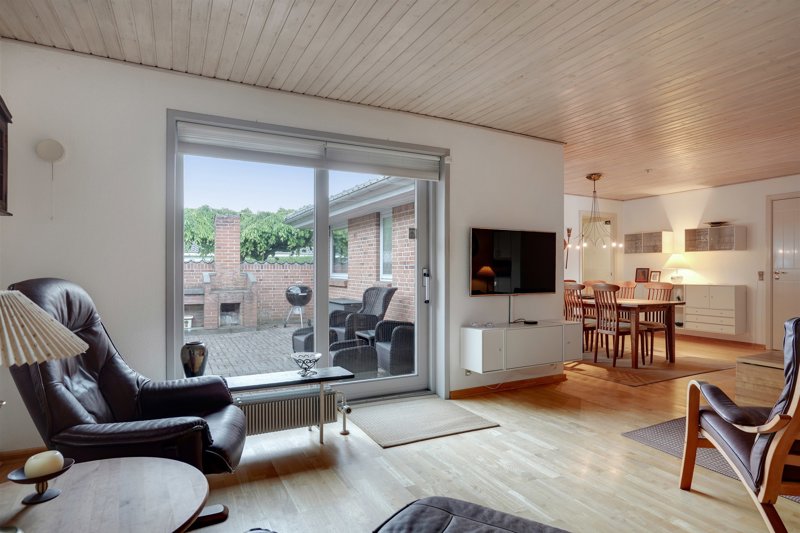 Property image number 2