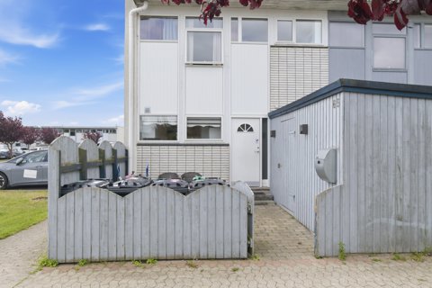 Indflytningsklart rækkehus med god plads