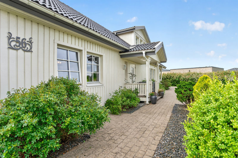 Property image number 2