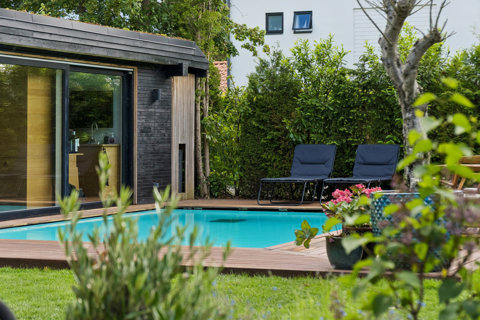 Luksusvilla på lukket vej i 2. række til Furesø – søkig, pool og masser af plads til familien