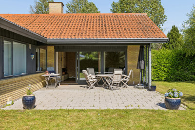 Velholdt etplansvilla på attraktiv, børnevenlig adresse!