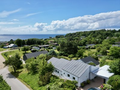 Strandskrænten 14