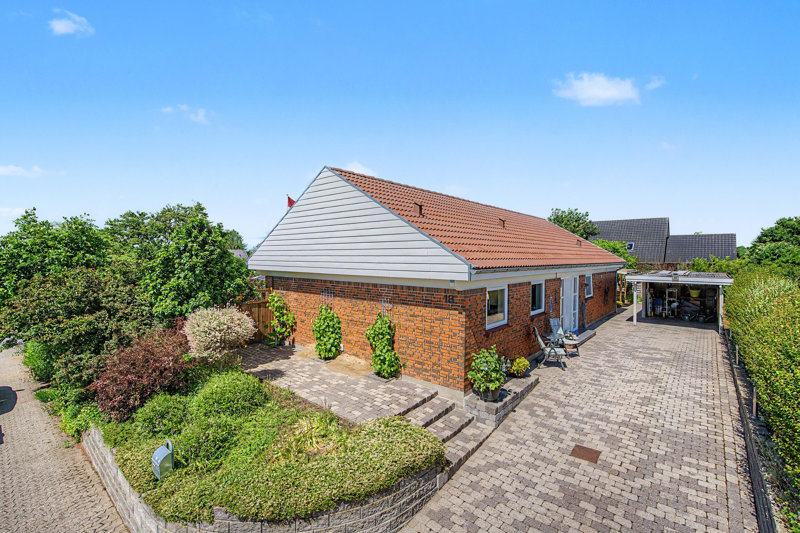 Property image number 2