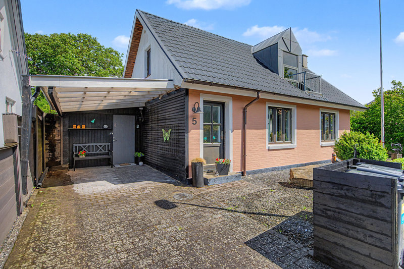 Property image number 2