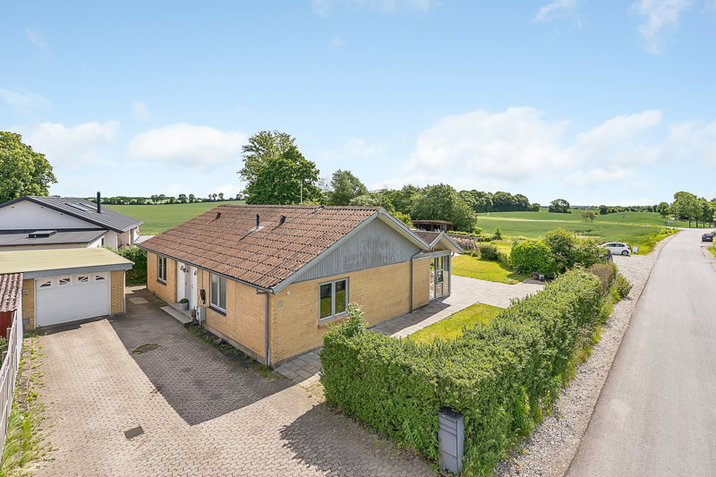 Property image number 2