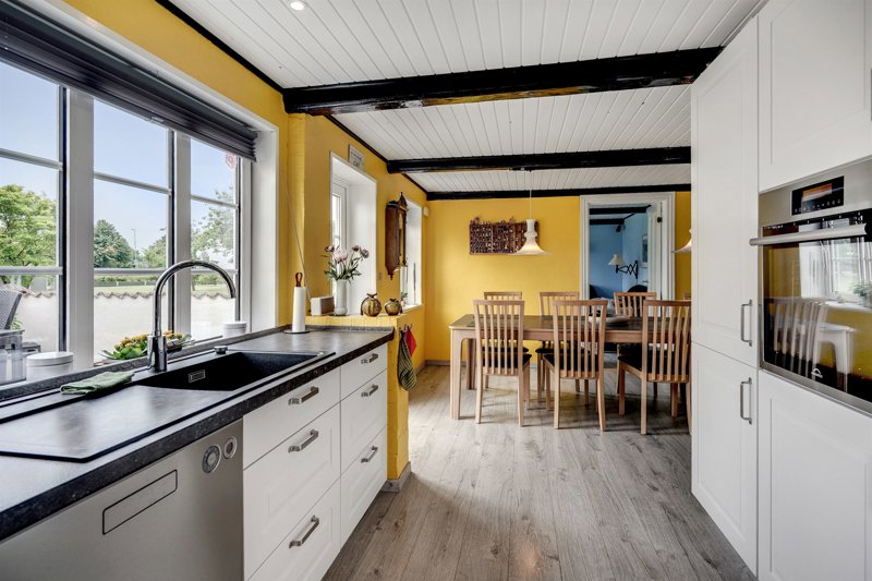 Property image number 8