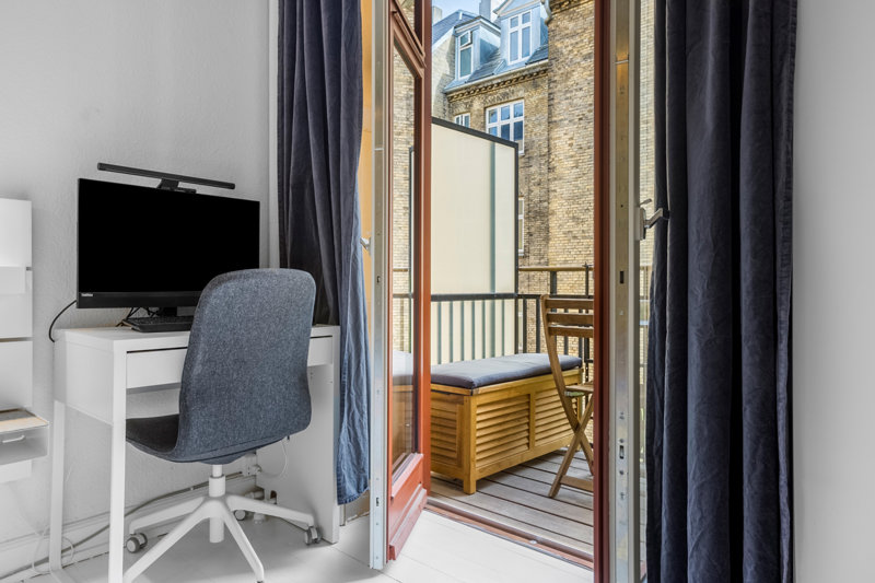toggle-gallery-image