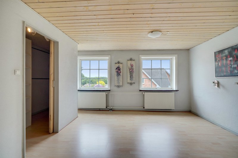 Property image number 8