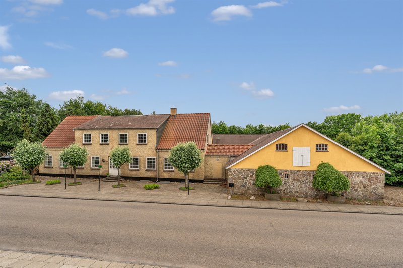 Property image number 2