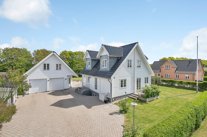 Property image number 2